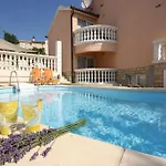 Medena Villa *
